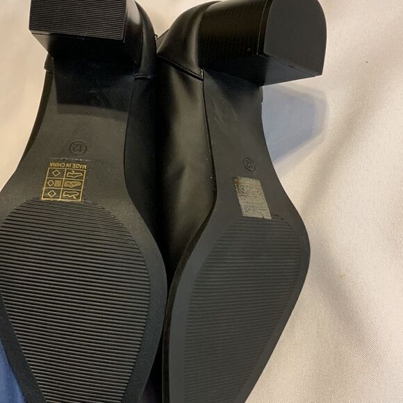 True comfort foam size 12 black zippered booties NWOT - Picture 7 of 10